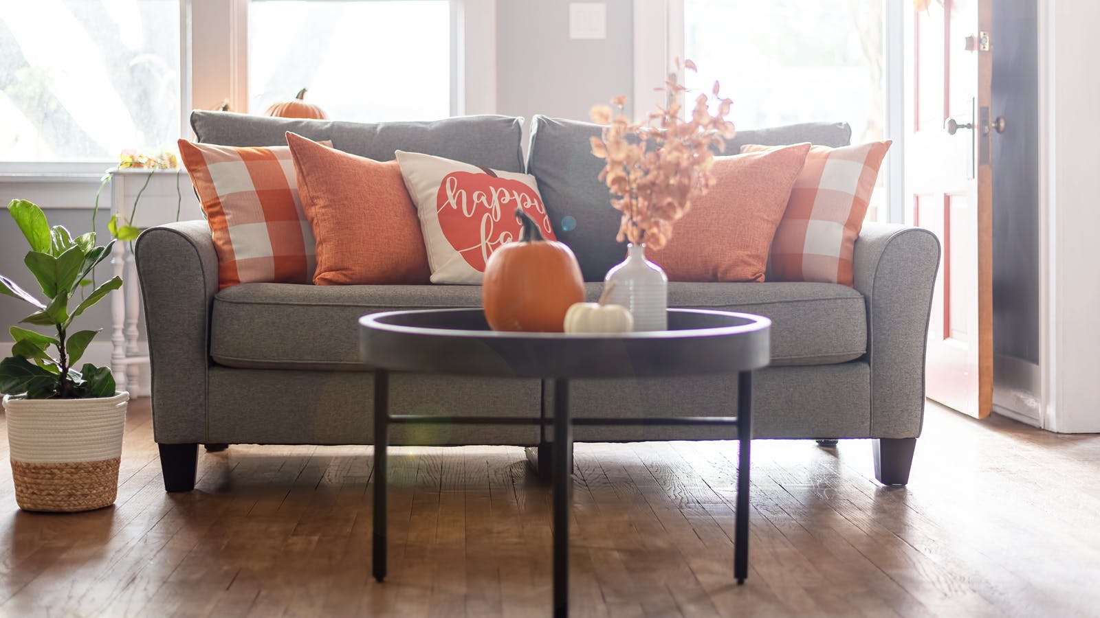 Make your home decor match the season!
